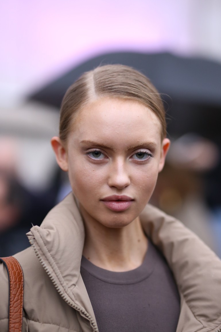 z_lulu reynolds elie saab